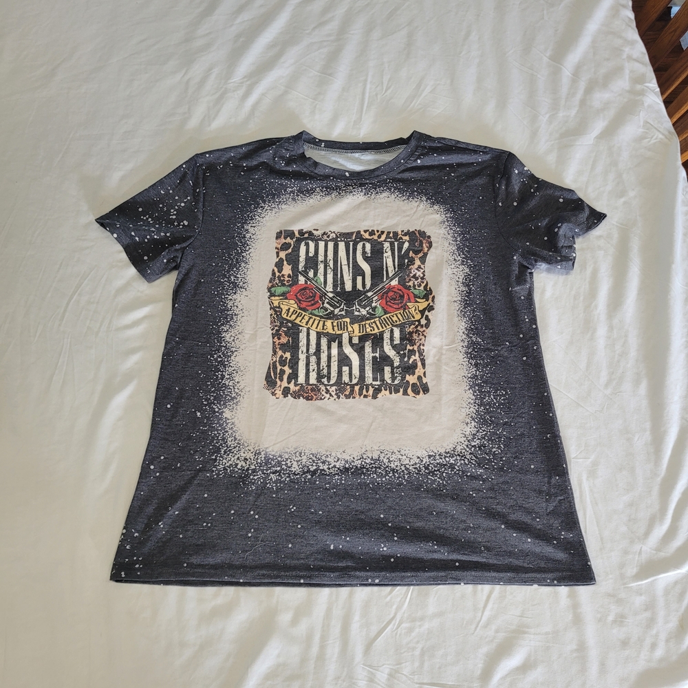 Music Concert Chic Graphic Tee Leopard Print Accents Guns N Roses Rock Band - Picture 7 of 8